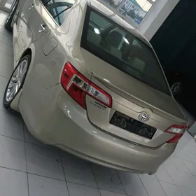 Toyota Camry 2013