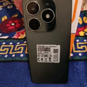 Телефон Tecno spark 20