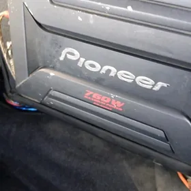 Usilitel pioner