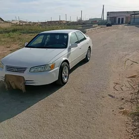 Toyota Camry 2000
