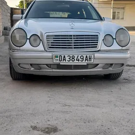 Mercedes-Benz E320 1999