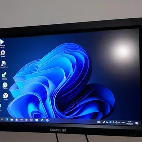 Monitor 32 lik
