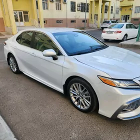 Toyota Camry 2022