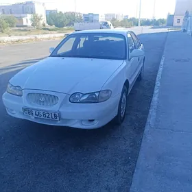 Hyundai Sonata 1996