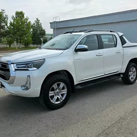 Toyota Hilux 2022