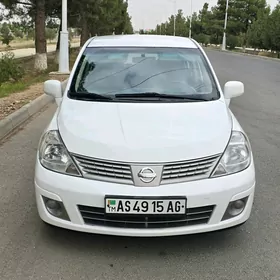 Nissan Versa 2010