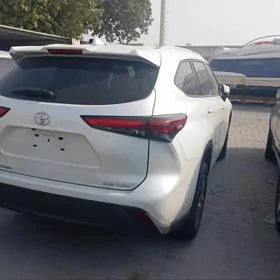 Toyota Highlander 2022