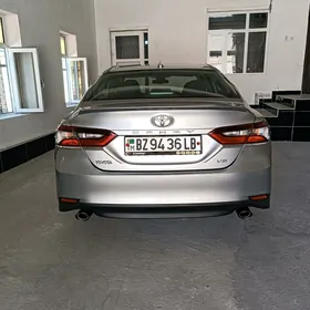 Toyota Camry 2022