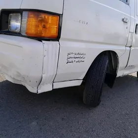 Toyota Hiace 1992