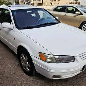 Toyota Camry 1997