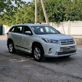 Toyota Highlander 2018