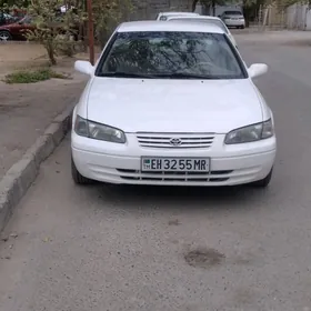 Toyota Camry 1998