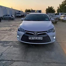 Toyota Camry 2017