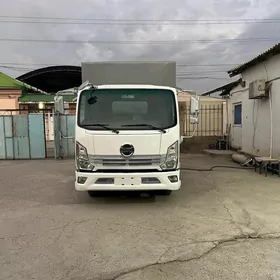 Mitsubishi Canter 2021