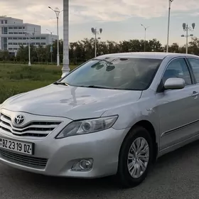 Toyota Camry 2010