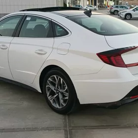 Hyundai Sonata 2022
