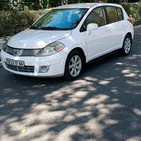 Nissan Versa 2010
