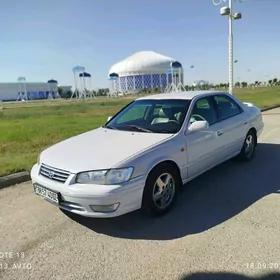 Toyota Camry 2000