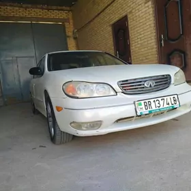 Infiniti G35 2004