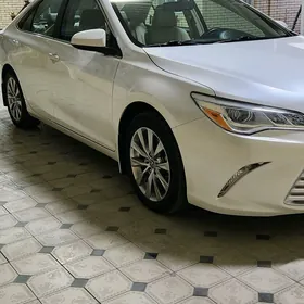 Toyota Camry 2015