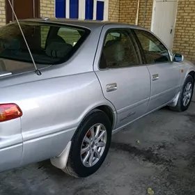 Toyota Camry 2001