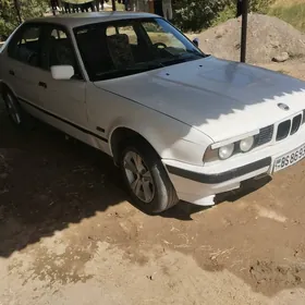 BMW 525 1989