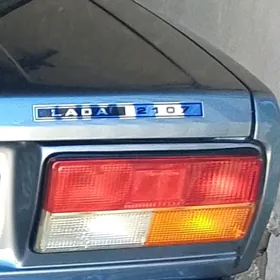 2107 EMBLEMA