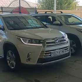 Toyota Highlander 2018