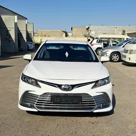 Toyota Camry 2020