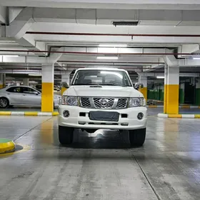 Nissan Patrol 2013