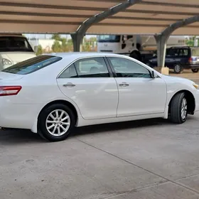 Toyota Camry 2011