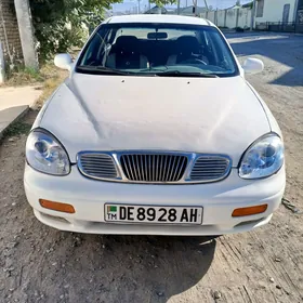 Daewoo Leganza 2002