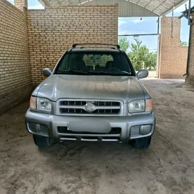 Nissan Pathfinder 2001