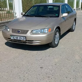 Toyota Camry 1999