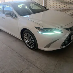 Lexus ES 350 2021