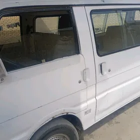 Mazda B2000 1995