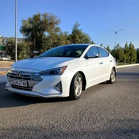 Hyundai Elantra 2019