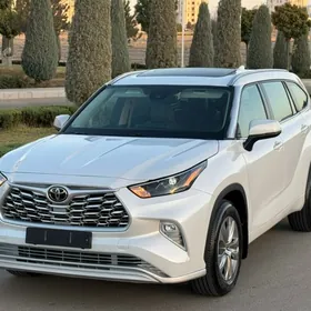 Toyota Highlander 2022