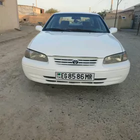 Toyota Camry 1997