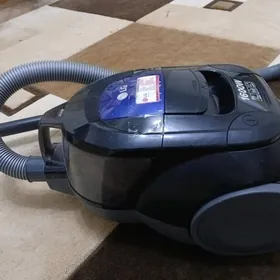 пылесос LG1600W