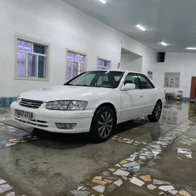 Toyota Camry 2000