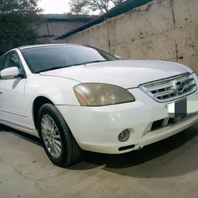 Nissan Altima 2004