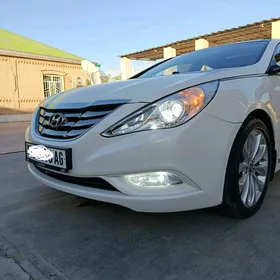 Hyundai Sonata 2011