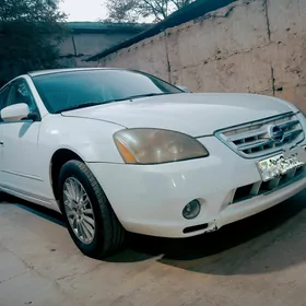 Nissan Altima 2004