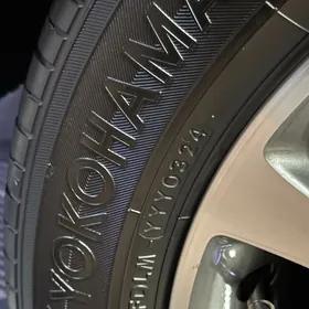 215.55.17 yokahama 24yyl teker