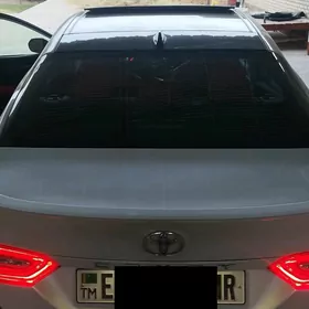Toyota Camry 2020