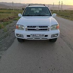 Nissan Pathfinder 2001