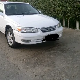 Toyota Camry 2000