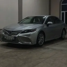 Toyota Camry 2023