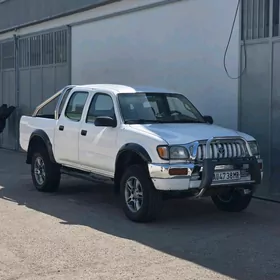 Toyota Tacoma 2003